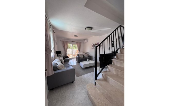 Resale - Town House -
Villamartin - Costa Blanca