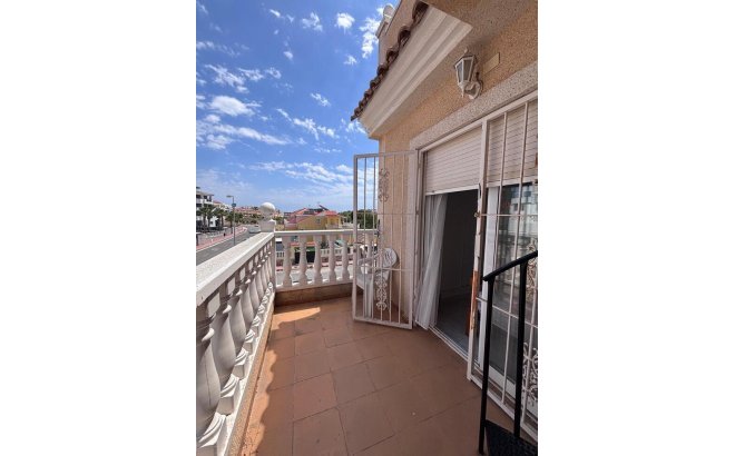 Resale - Town House -
Villamartin - Costa Blanca