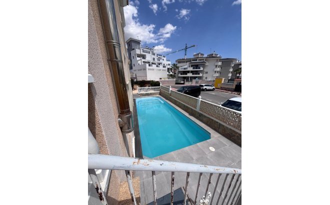 Resale - Town House -
Villamartin - Costa Blanca