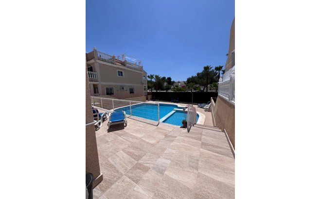 Resale - Town House -
Villamartin - Costa Blanca
