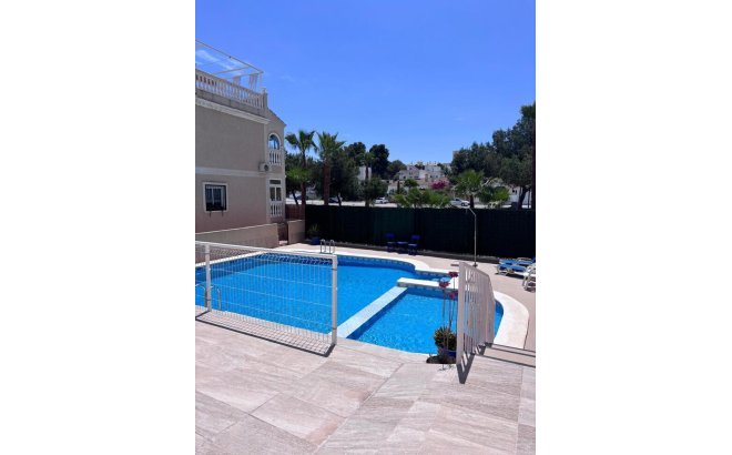 Resale - Town House -
Villamartin - Costa Blanca