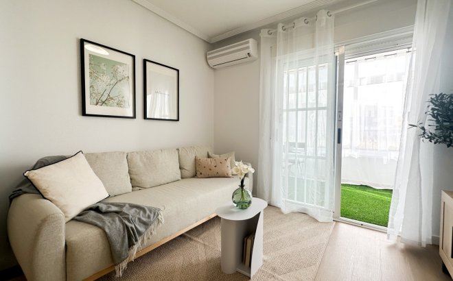 Resale - Apartment -
Orihuela Costa - Costa Blanca