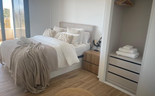 Resale - Penthouse -
Orihuela Costa - Las Filipinas