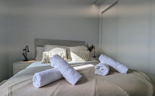 Resale - Penthouse -
Orihuela Costa - Las Filipinas