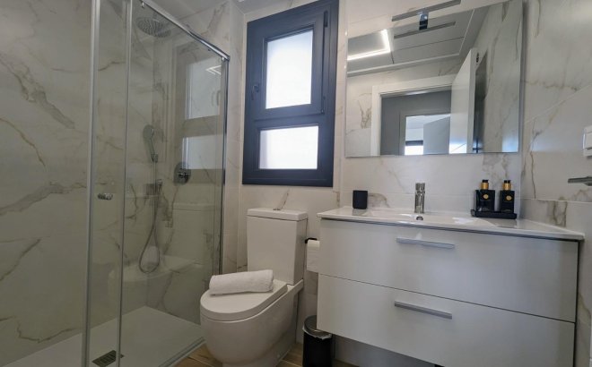 Resale - Penthouse -
Orihuela Costa - Las Filipinas