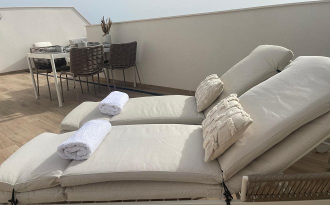 Resale - Penthouse -
Orihuela Costa - Las Filipinas