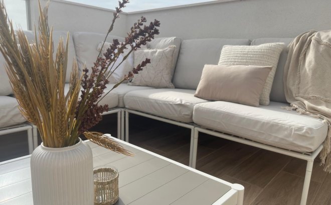 Resale - Penthouse -
Orihuela Costa - Las Filipinas