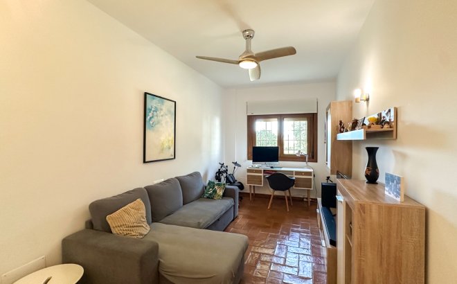 Resale - Villa -
Dehesa de Campoamor - Costa Blanca