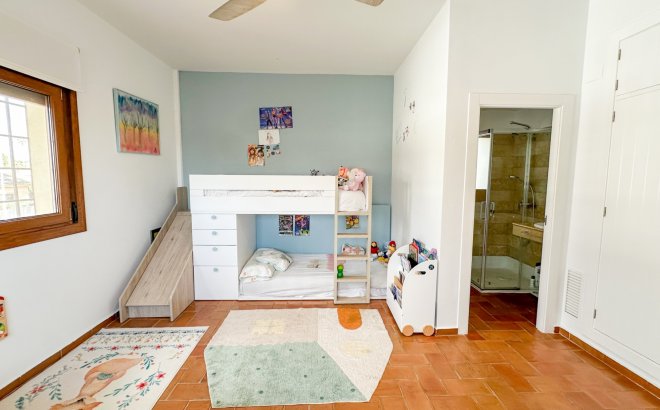Resale - Villa -
Dehesa de Campoamor - Costa Blanca