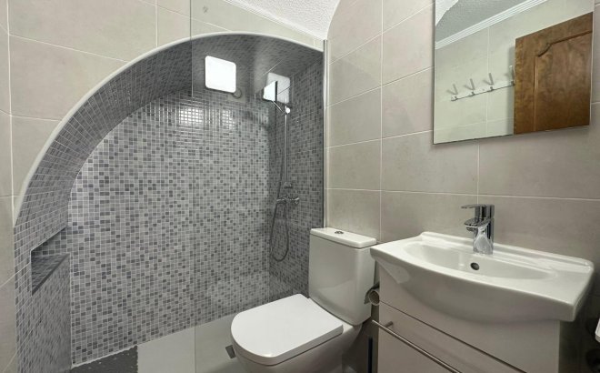 Resale - Town House -
Torrevieja - Cabo Cervera