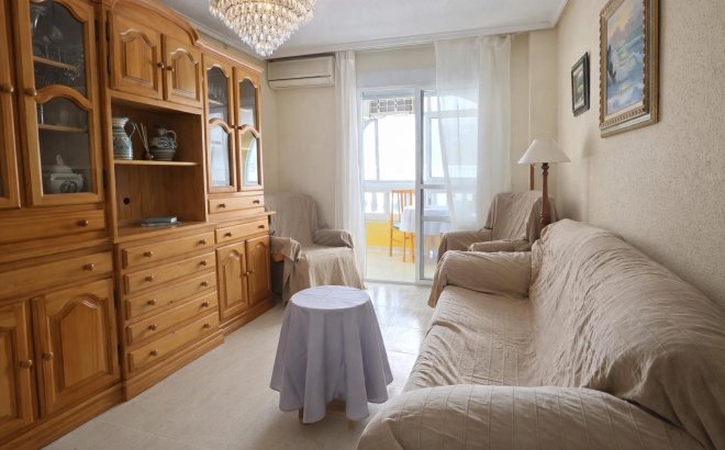 Revente - Appartement -
Torrevieja - Habaneras