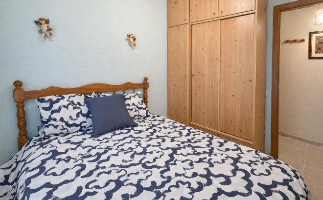 Revente - Appartement -
Torrevieja - Habaneras