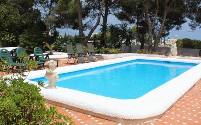 Resale - Villa -
Orihuela Costa - Villamartín