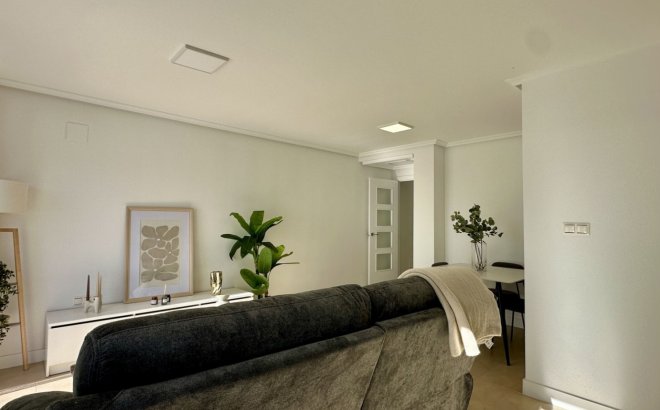 Resale - Apartment -
Torrevieja - Costa Blanca