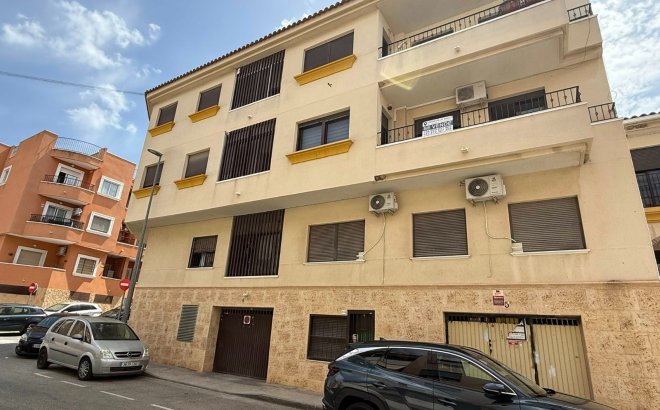 Resale - Apartment -
San Miguel de Salinas - Inland