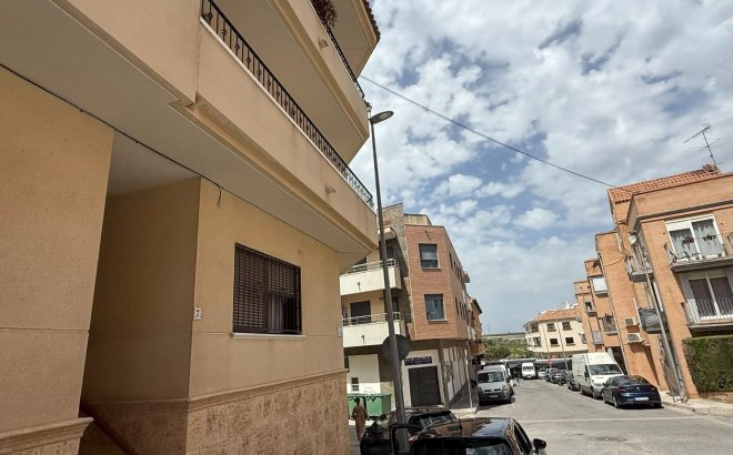 Resale - Apartment -
San Miguel de Salinas - Inland