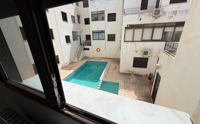 Resale - Apartment -
San Miguel de Salinas - Inland