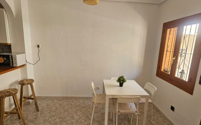 Herverkoop - Appartement -
Orihuela Costa - Costa Blanca