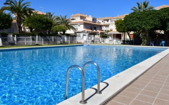 Herverkoop - Appartement -
Orihuela Costa - Costa Blanca