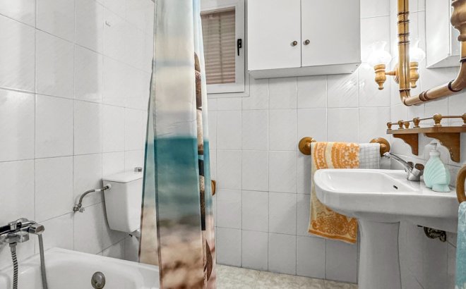 Resale - Apartment -
Torrevieja - Costa Blanca