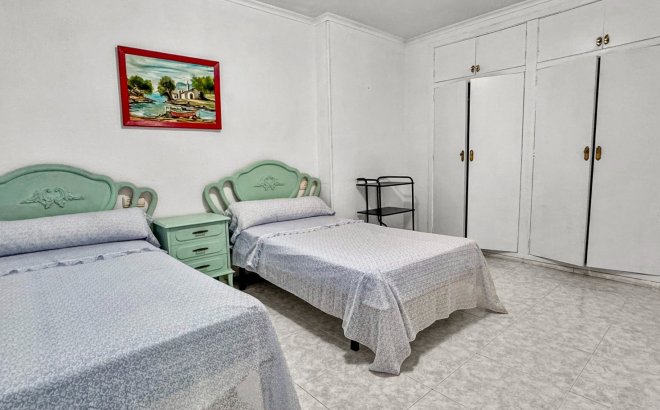 Resale - Apartment -
Torrevieja - Costa Blanca