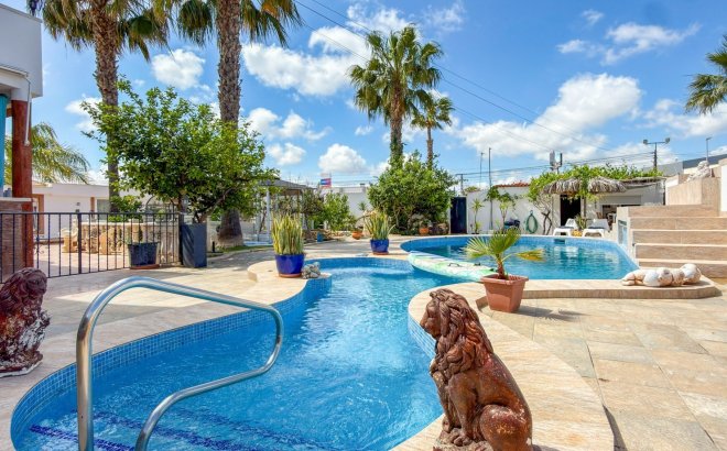 Resale - Villa -
Ciudad Quesada - Costa Blanca