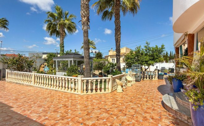 Resale - Villa -
Ciudad Quesada - Costa Blanca