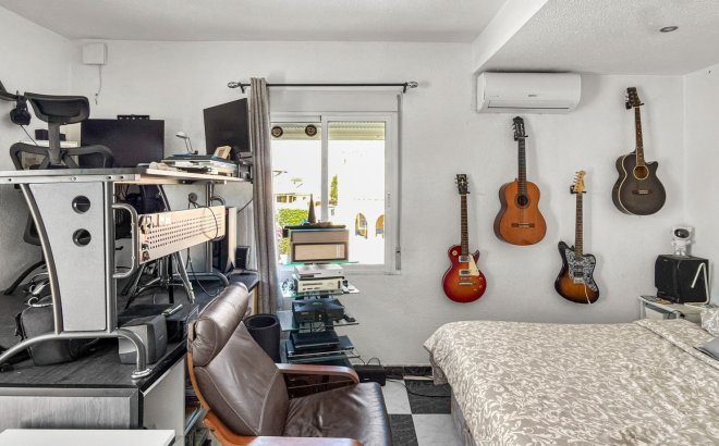 Resale - Villa -
Ciudad Quesada - Costa Blanca