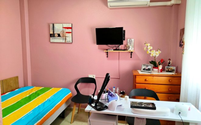 Herverkoop - Appartement -
Los Altos - Costa Blanca