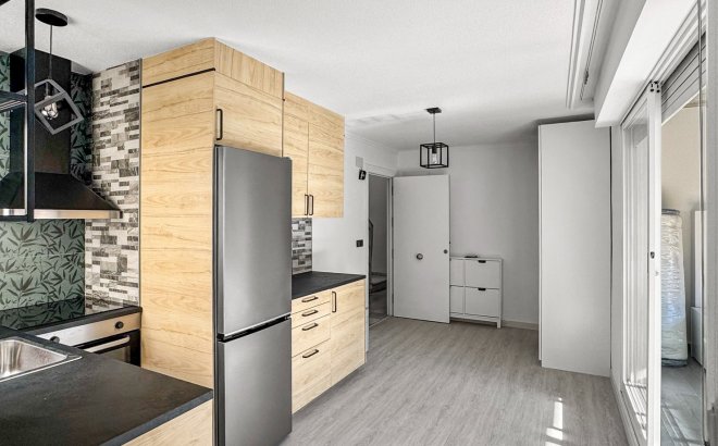 Resale - Apartment -
Torrevieja - Costa Blanca