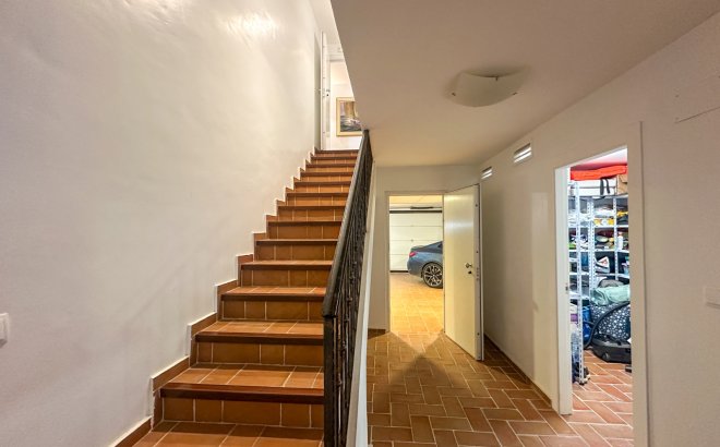 Resale - Villa -
Dehesa de Campoamor - Costa Blanca