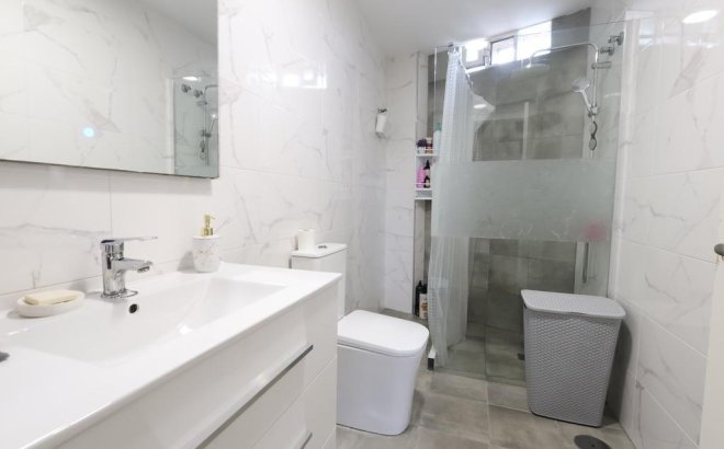 Herverkoop - Penthouse -
Torrevieja - Costa Blanca