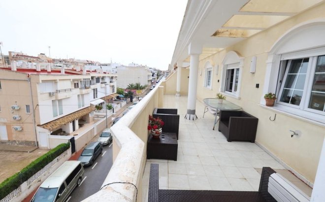 Herverkoop - Penthouse -
Torrevieja - Costa Blanca