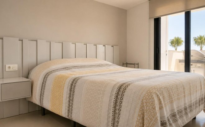 Resale - Apartment -
Orihuela Costa - PAU 8