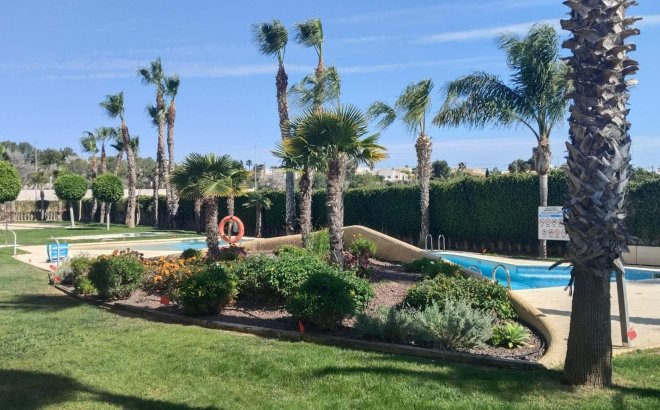 Resale - Apartment -
Orihuela Costa - PAU 8