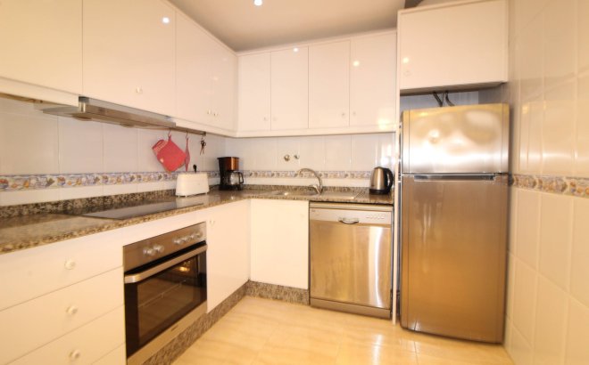 Resale - Apartment -
Torrevieja - Centro