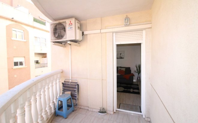 Resale - Apartment -
Torrevieja - Centro