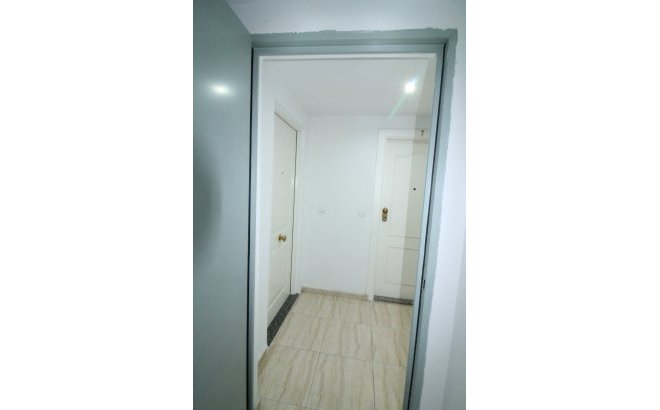 Resale - Apartment -
Torrevieja - Centro