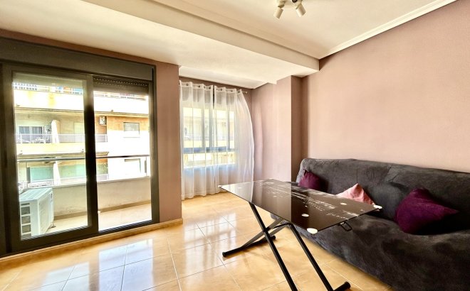 Resale - Apartment -
Torrevieja - Costa Blanca