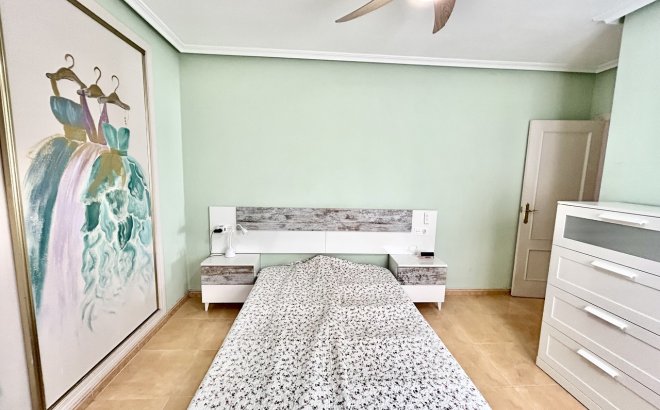 Resale - Apartment -
Torrevieja - Costa Blanca