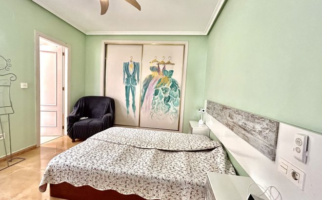 Resale - Apartment -
Torrevieja - Costa Blanca