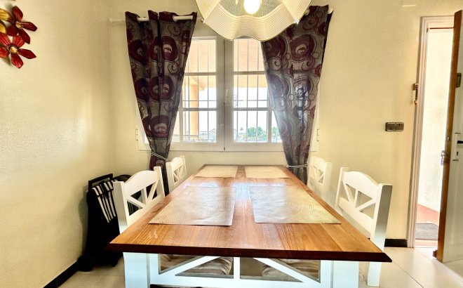 Resale - Apartment -
Los Altos - Costa Blanca