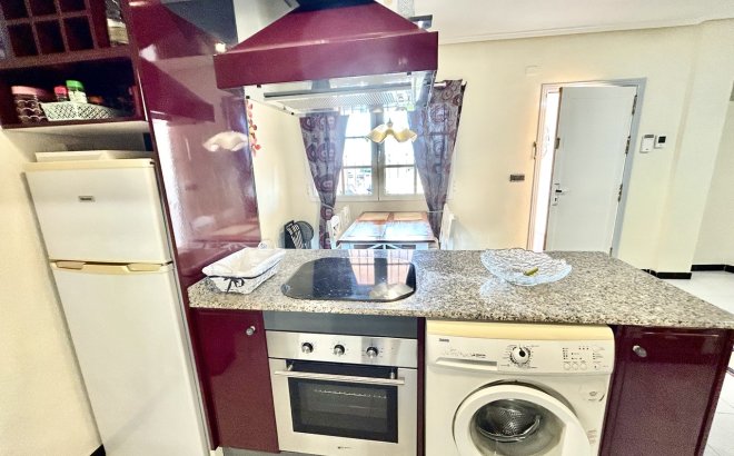Resale - Apartment -
Los Altos - Costa Blanca