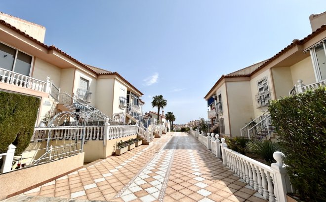 Resale - Apartment -
Los Altos - Costa Blanca