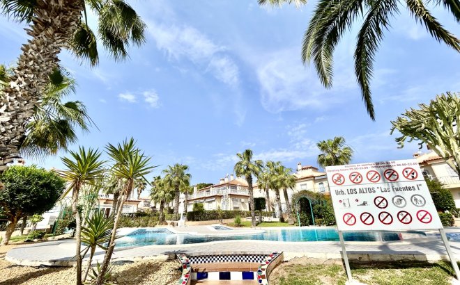 Resale - Apartment -
Los Altos - Costa Blanca