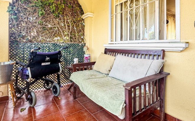 Resale - Bungalow -
Orihuela Costa - Costa Blanca