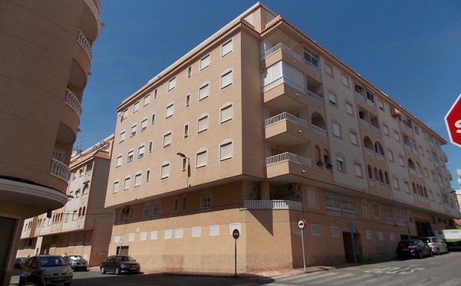 Resale - Apartment -
Torrevieja - El Molino