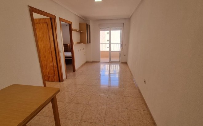 Resale - Apartment -
Torrevieja - El Molino