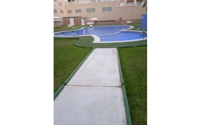 Resale - Apartment -
Torrevieja - Centro