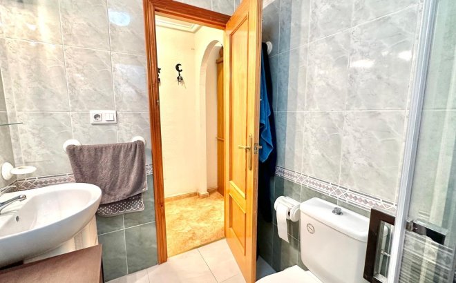 Resale - Apartment -
Torrevieja - Centro
